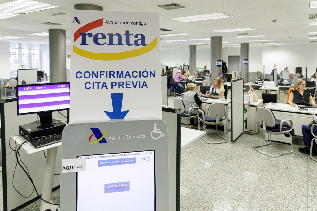 Qué hace un funcionario de Hacienda