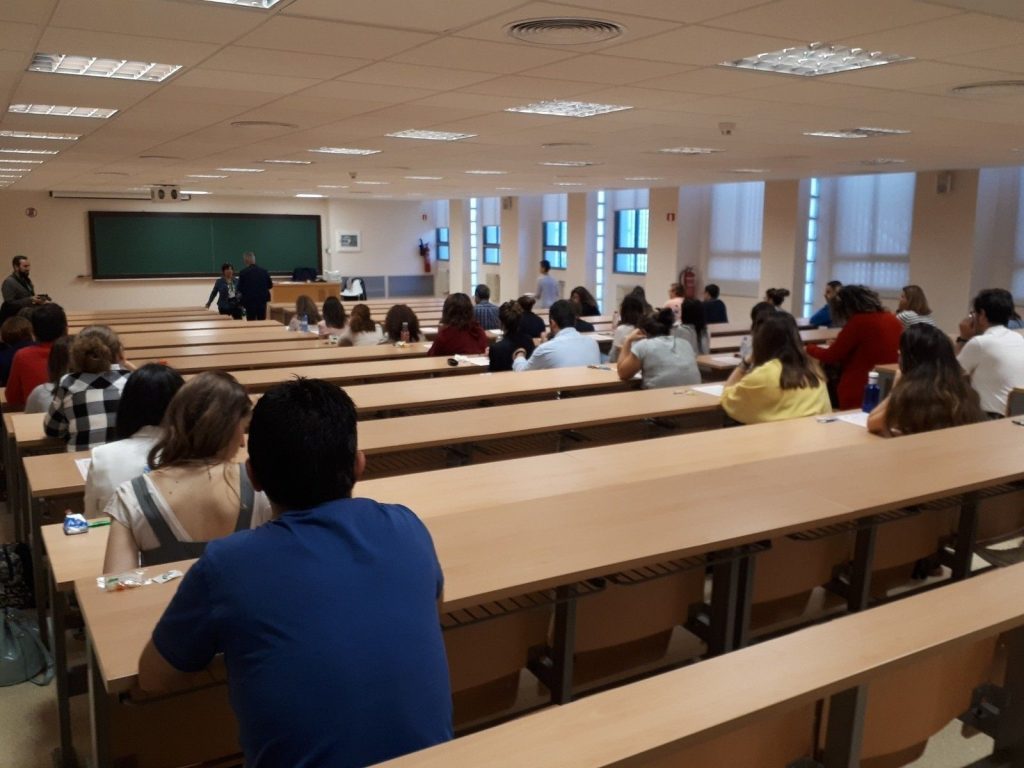 Oposiciones sin estudios universitarios