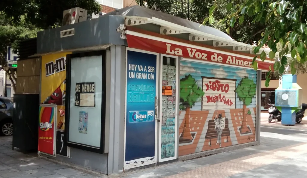 Kiosco en vía pública Kiosco en vía pública